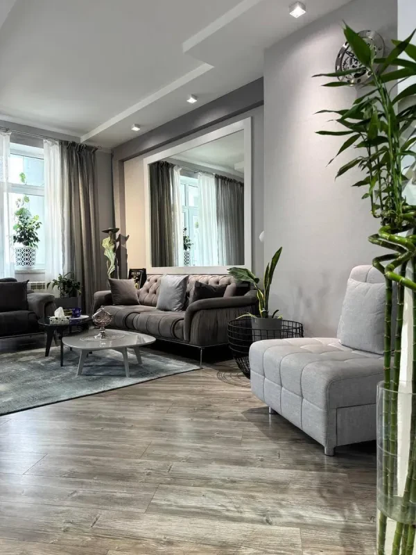 Satılır 2 otaqlı mənzil 83 m²