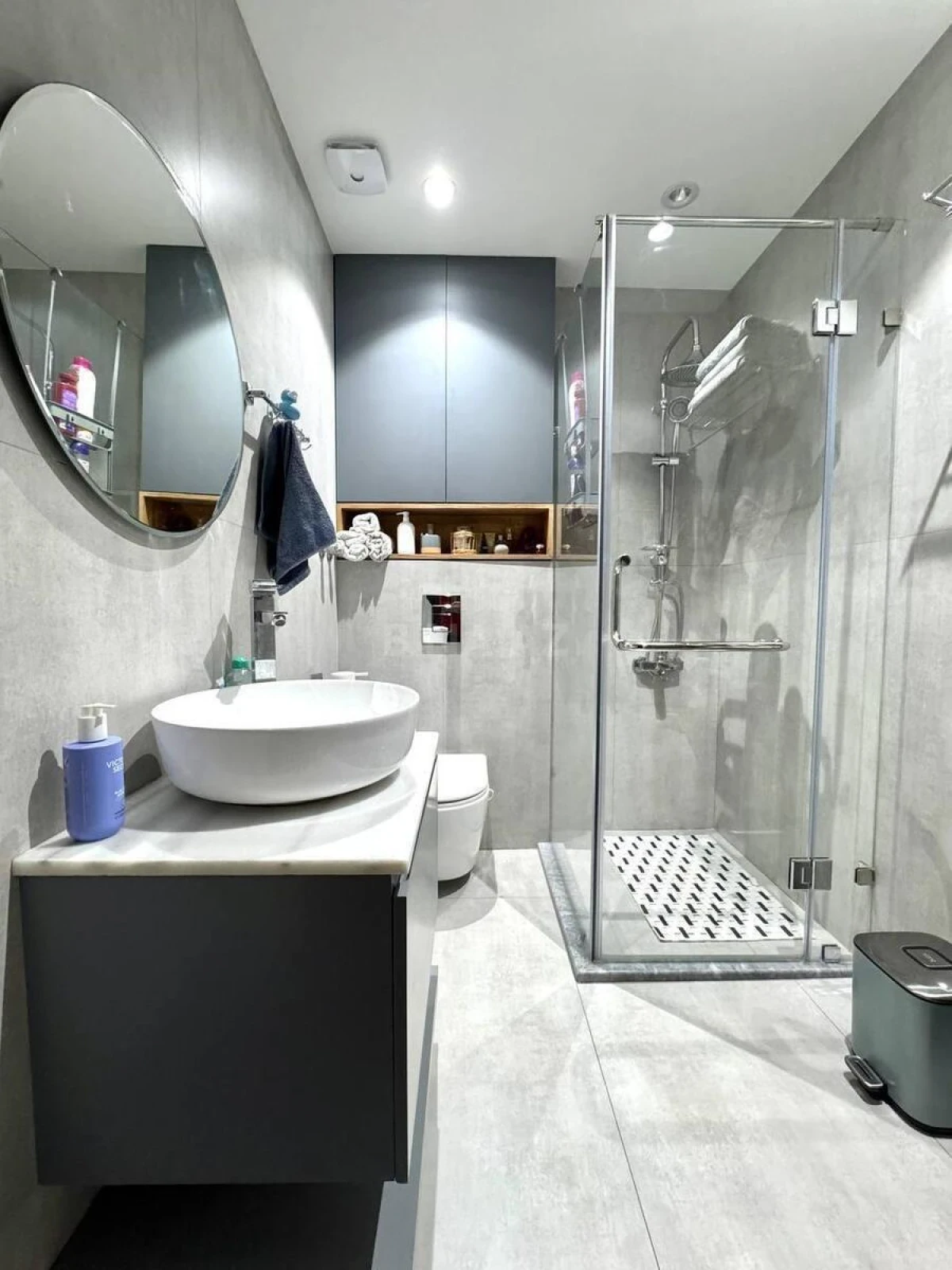 Satılır 2 otaqlı mənzil 83 m²