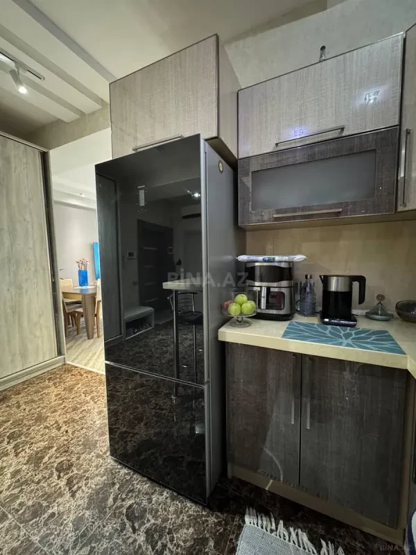 Satılır 2 otaqlı mənzil 83 m²