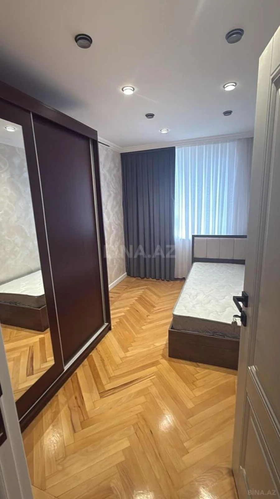 Kirayə verilir 3 otaqlı mənzil 100 m²
