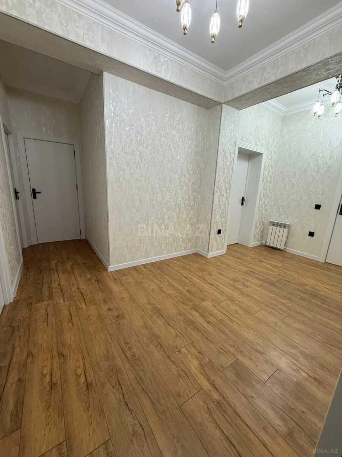 Satılır 3 otaqlı mənzil 101 m²
