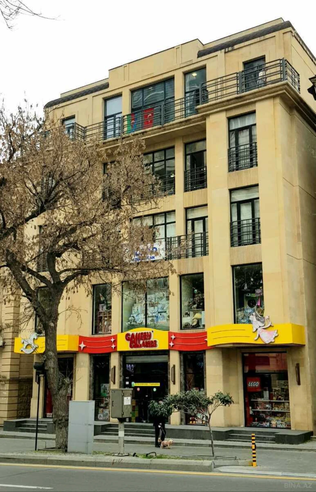 Kirayə verilir obyekt 320 m²