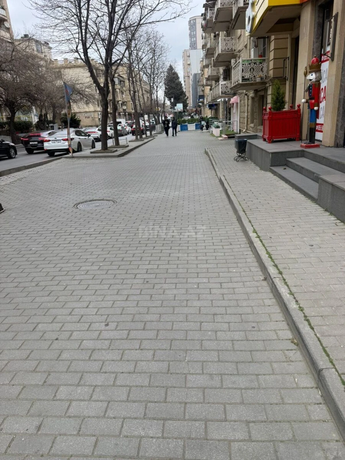 Kirayə verilir obyekt 320 m²