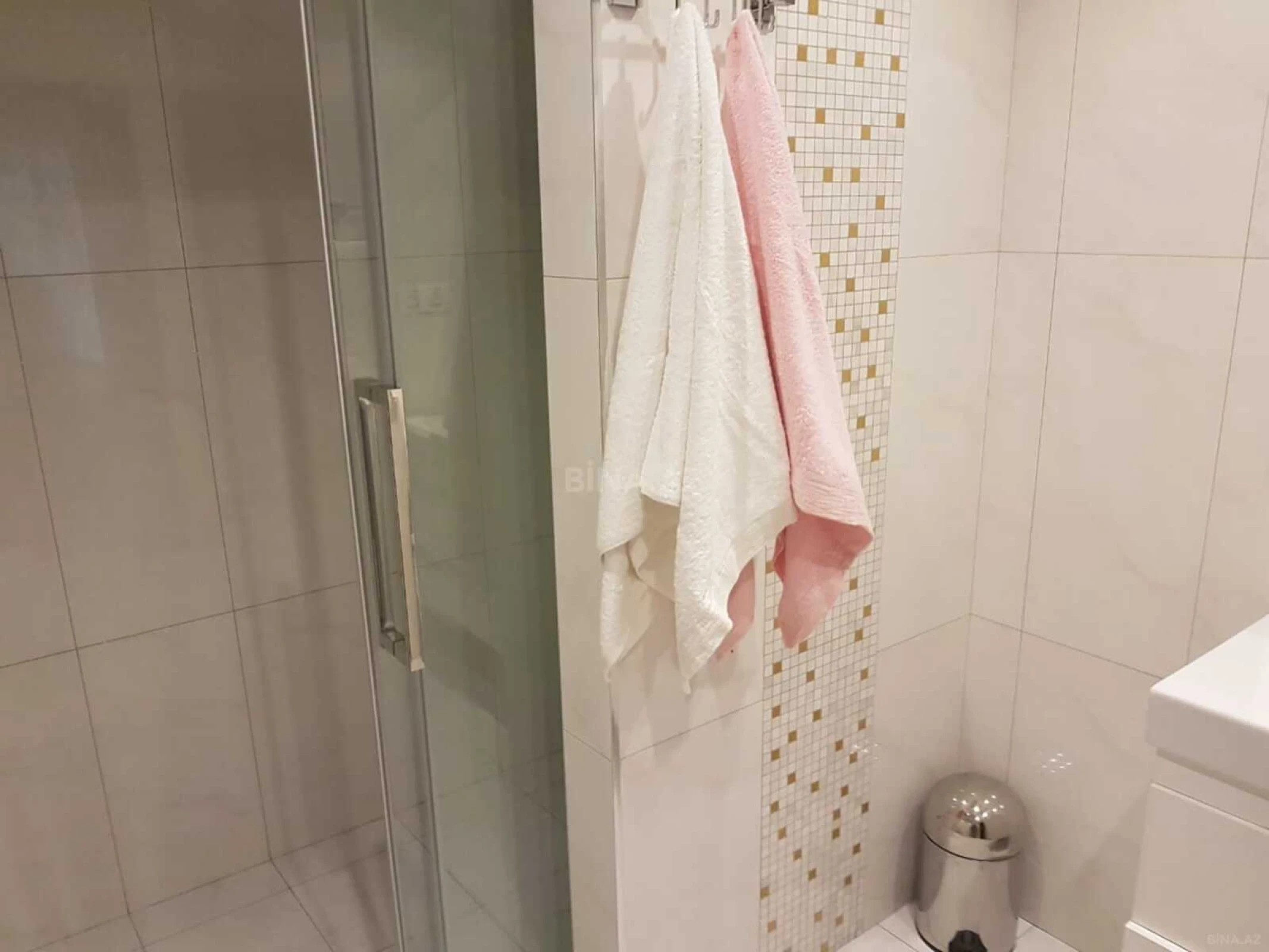 Kirayə verilir 2 otaqlı mənzil 100 m²