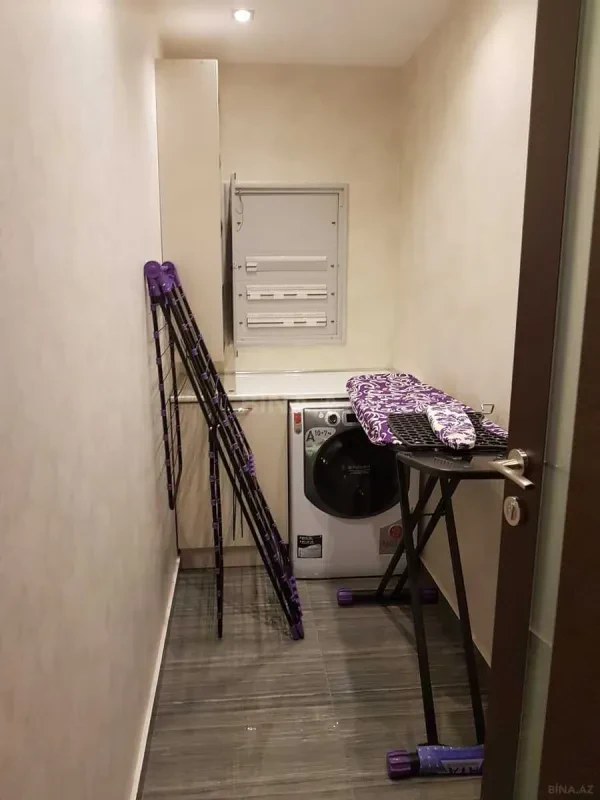Kirayə verilir 2 otaqlı mənzil 100 m²