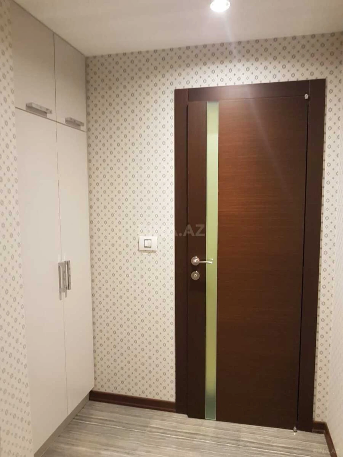 Kirayə verilir 2 otaqlı mənzil 100 m²