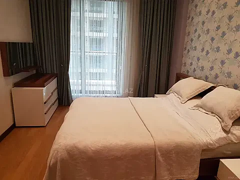 Kirayə verilir 2 otaqlı mənzil 100 m²