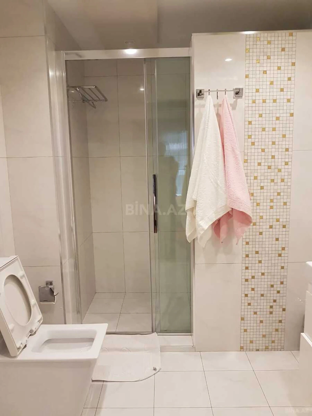 Kirayə verilir 2 otaqlı mənzil 100 m²