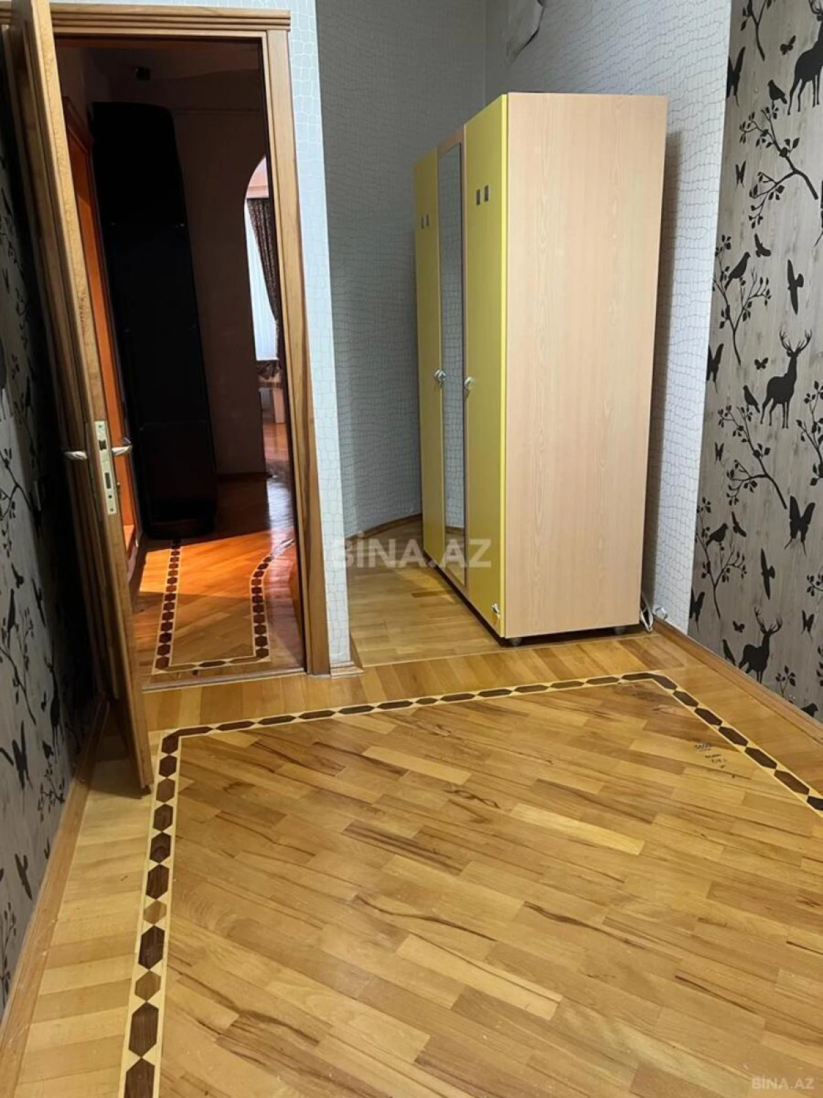 Kirayə verilir 3 otaqlı mənzil 120 m²