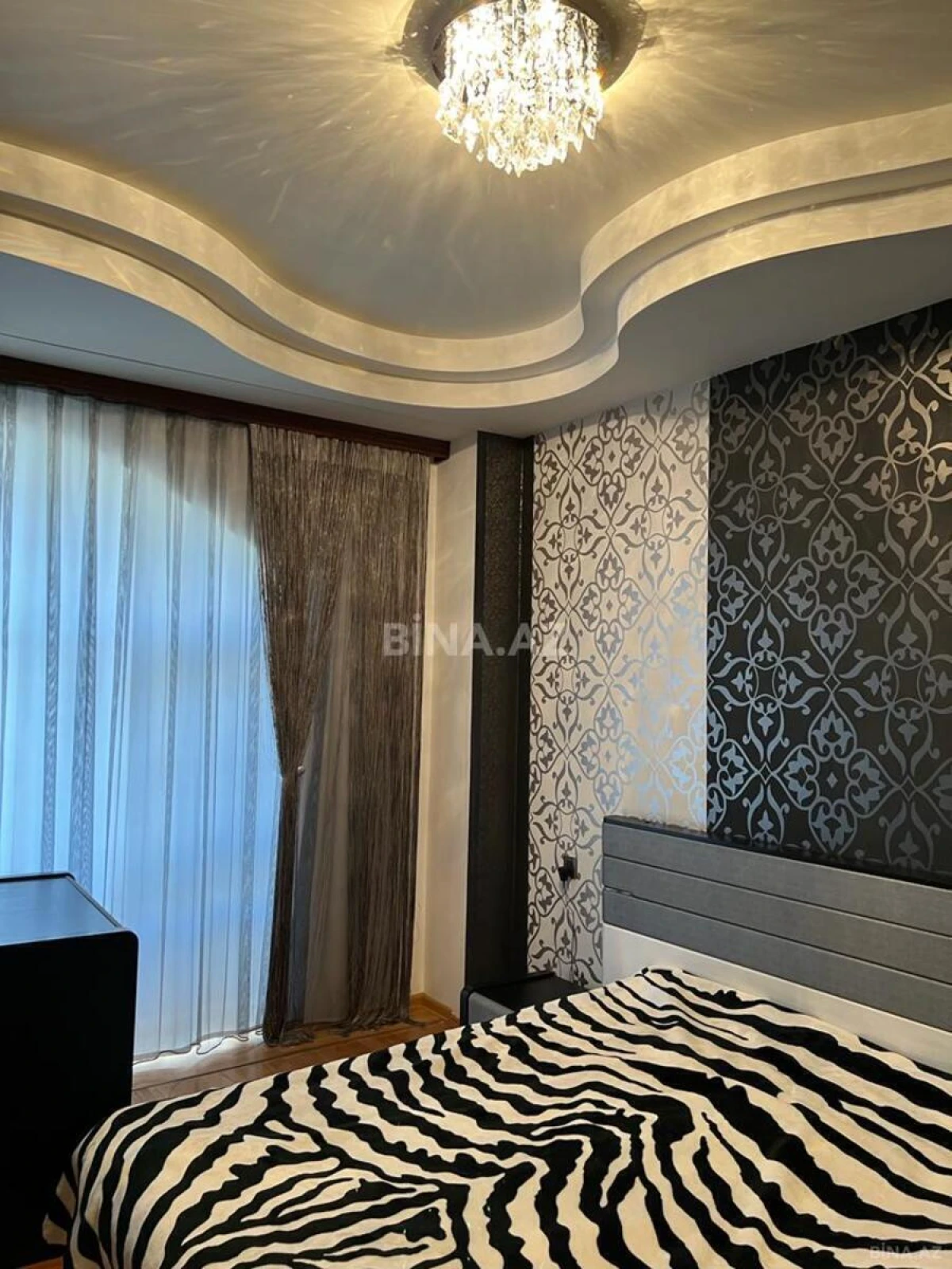 Kirayə verilir 3 otaqlı mənzil 120 m²
