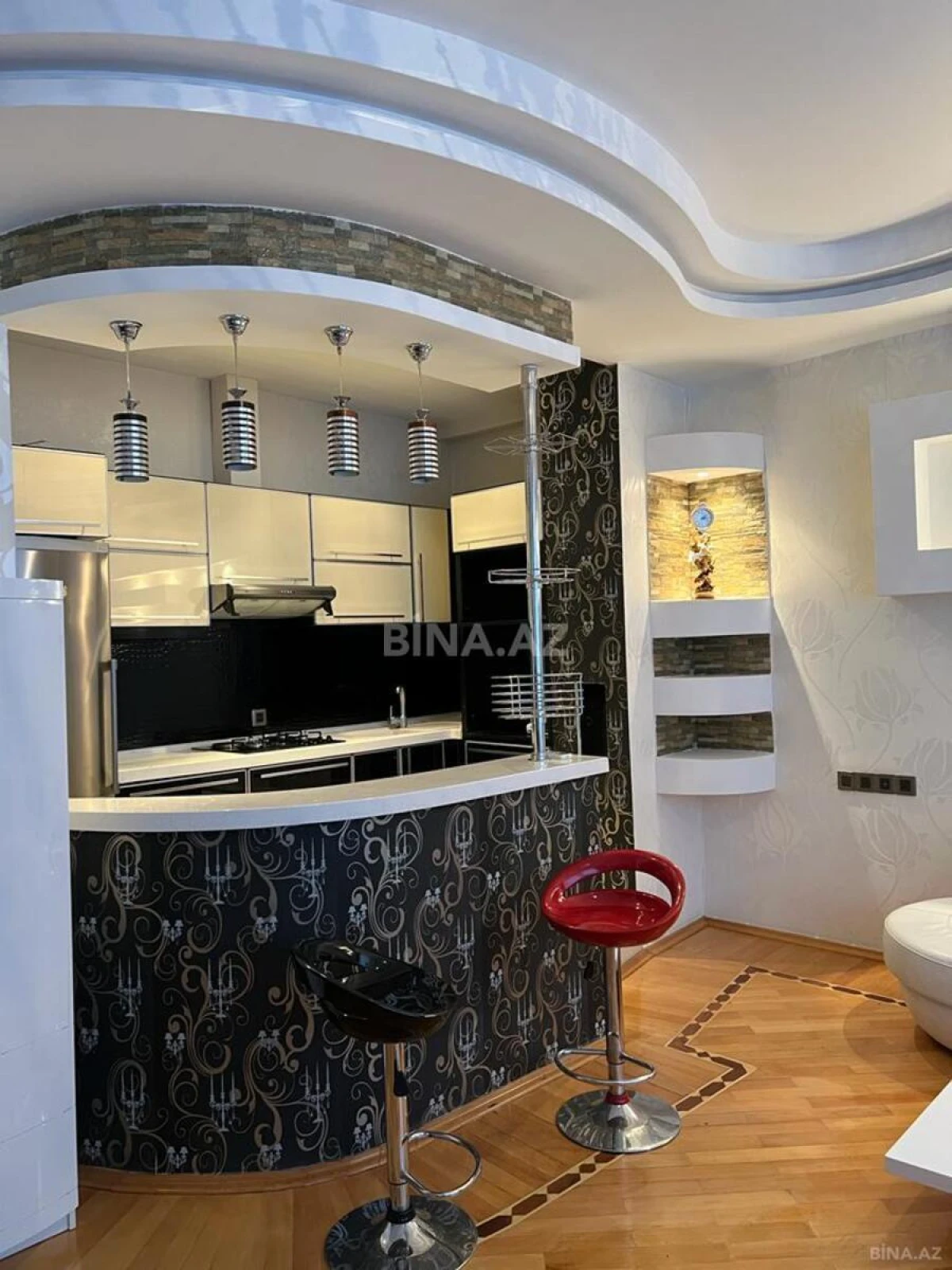 Kirayə verilir 3 otaqlı mənzil 120 m²
