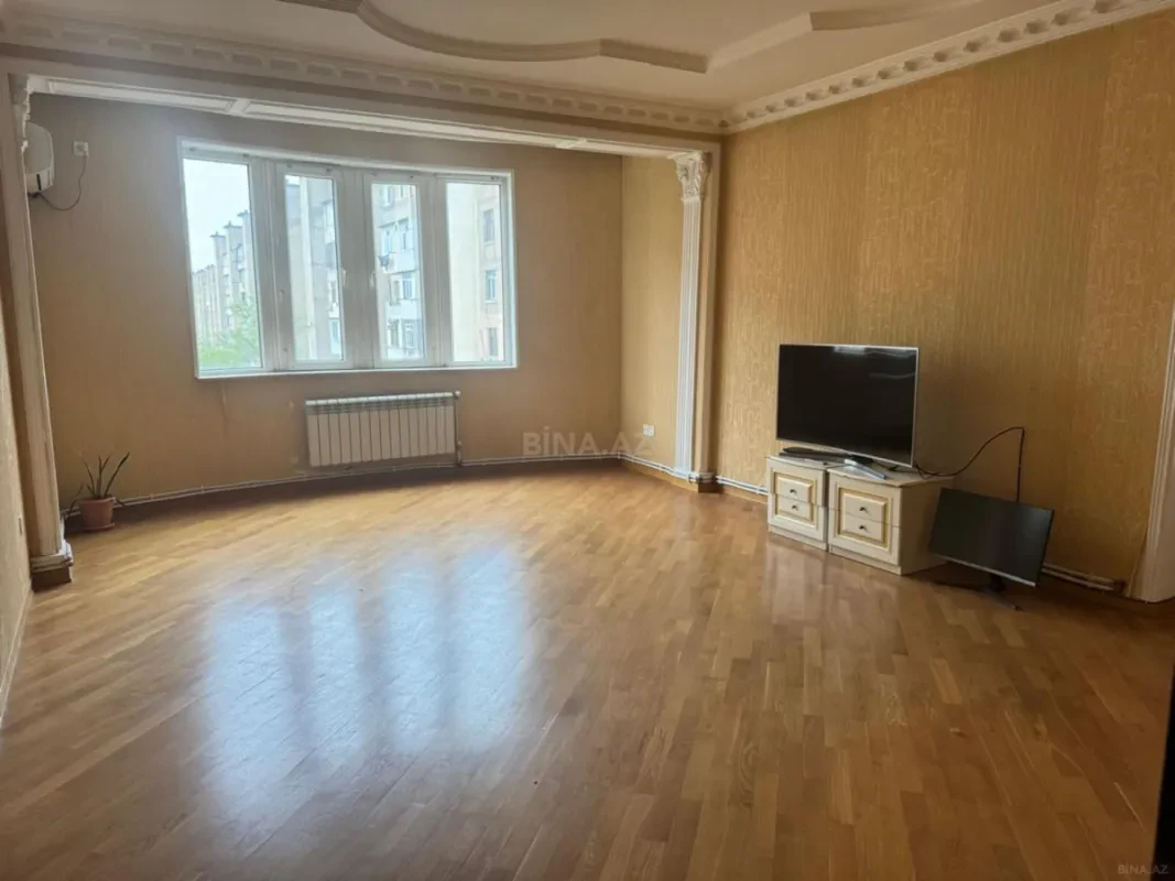 Satılır 3 otaqlı mənzil 95 m²