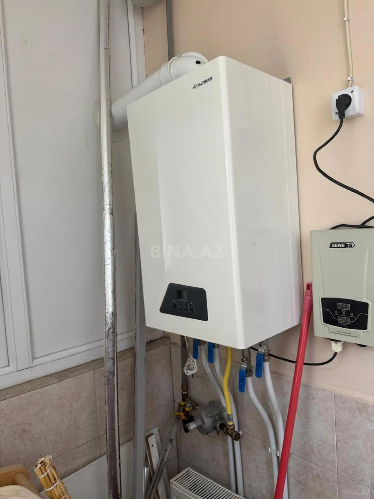 Satılır 3 otaqlı mənzil 95 m²