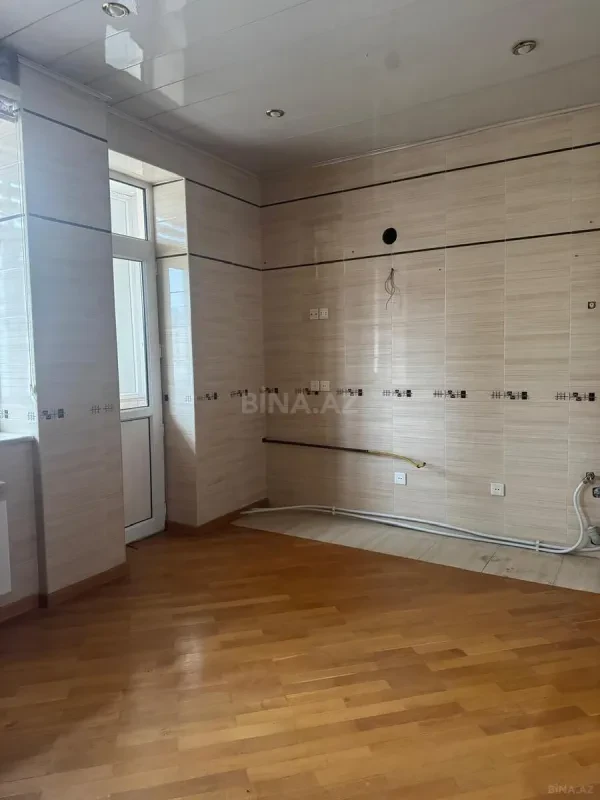 Satılır 3 otaqlı mənzil 95 m²