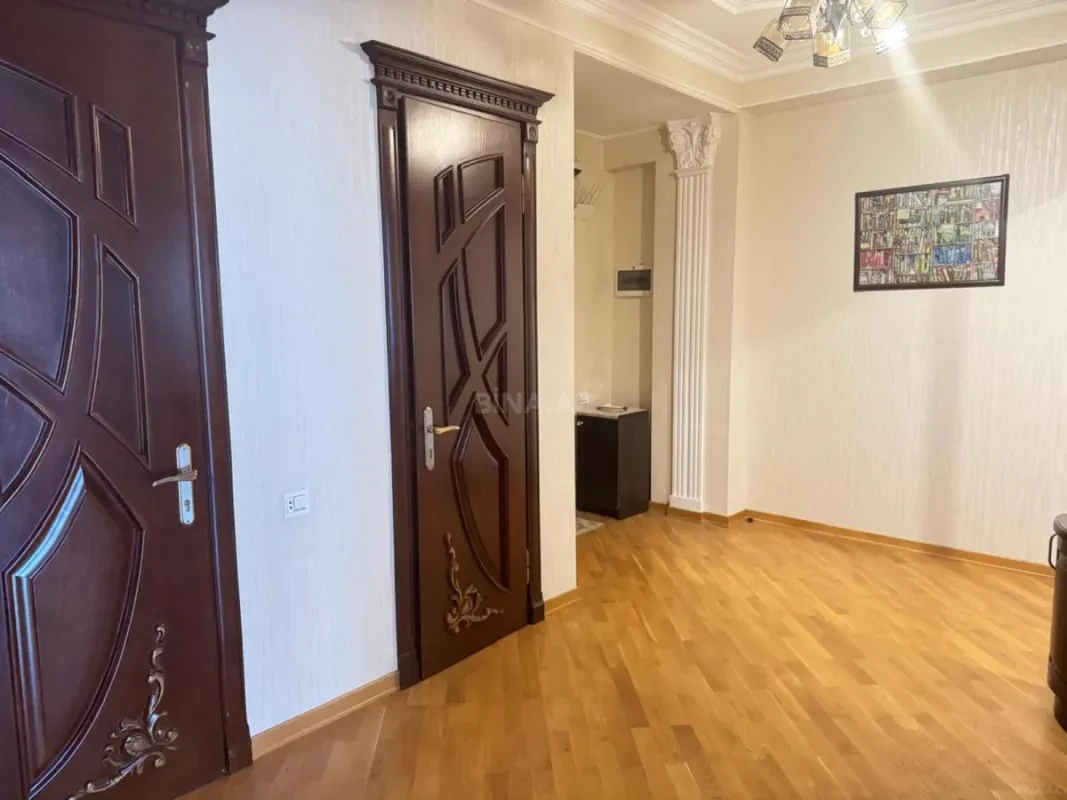 Satılır 3 otaqlı mənzil 95 m²