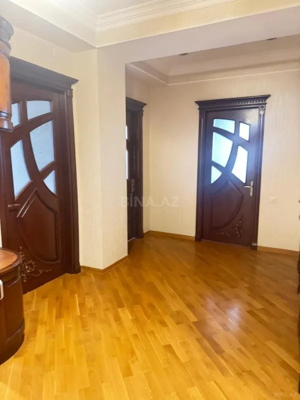 Satılır 3 otaqlı mənzil 95 m²