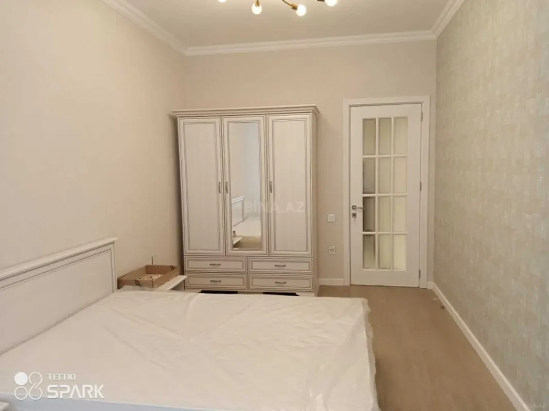 Kirayə verilir 3 otaqlı mənzil 105 m²