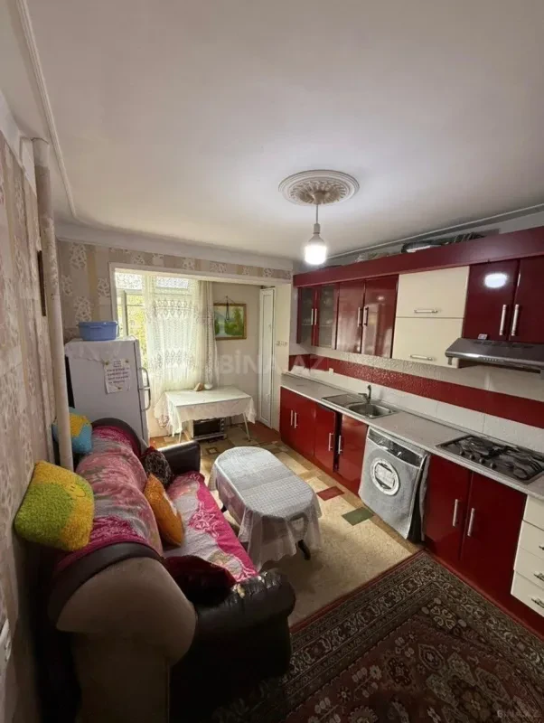 Satılır 2 otaqlı mənzil 60 m²