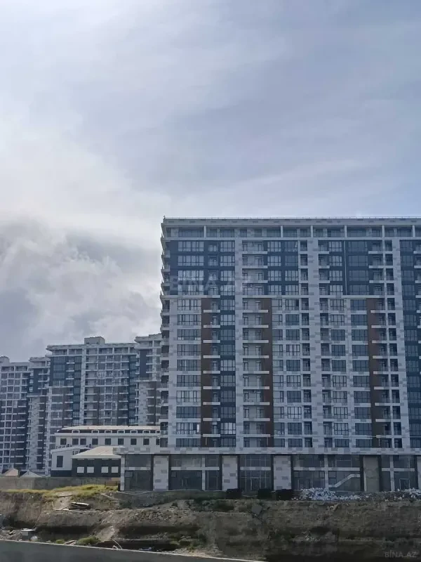 Satılır 2 otaqlı mənzil 108.4 m²