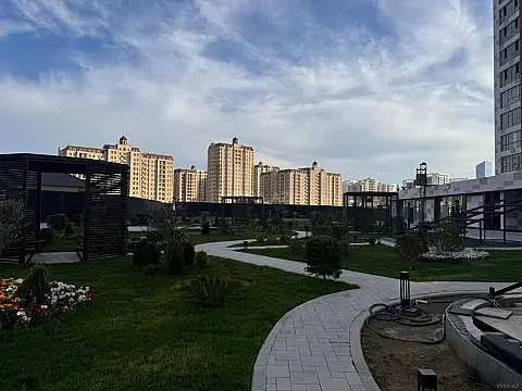 Satılır 2 otaqlı mənzil 108.4 m²