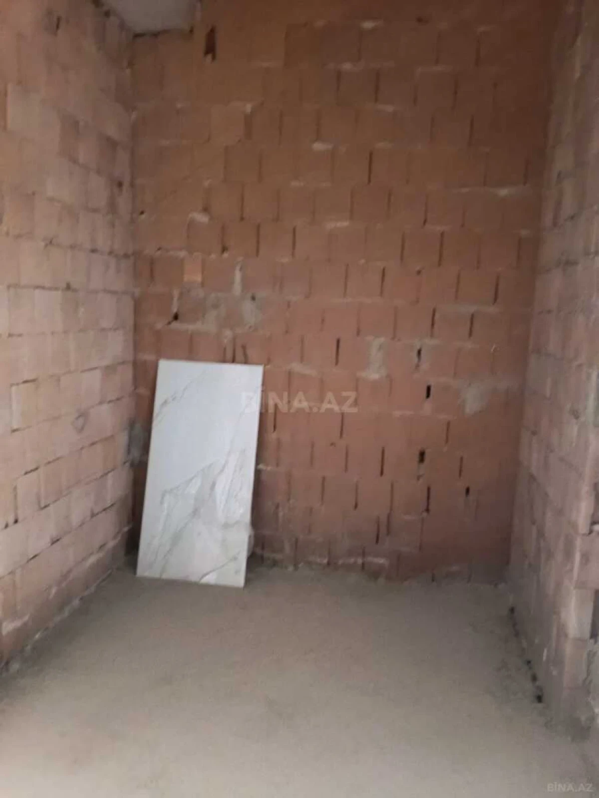 Satılır 2 otaqlı mənzil 108.4 m²