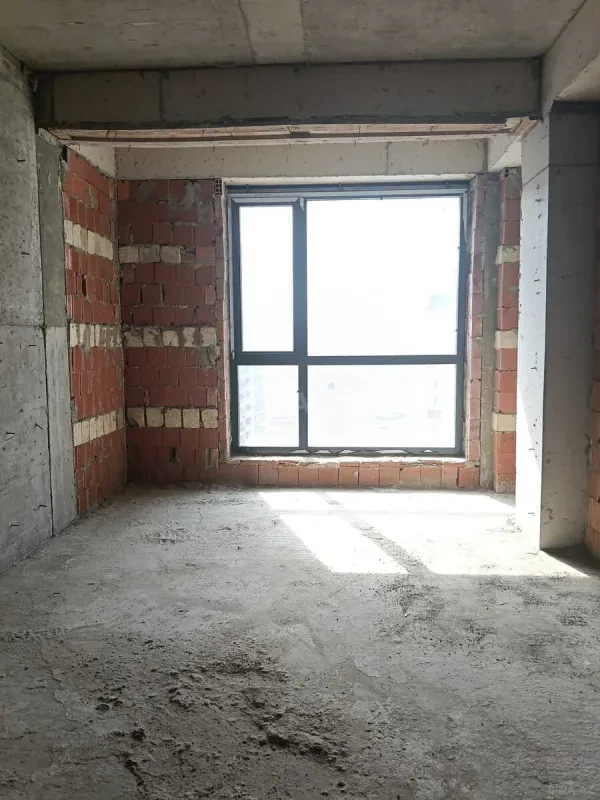 Satılır 2 otaqlı mənzil 108.4 m²