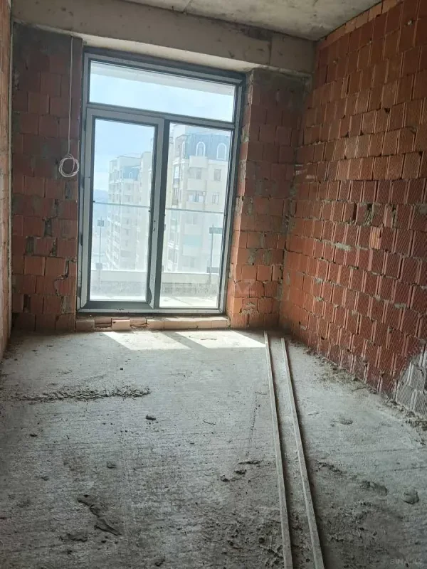 Satılır 2 otaqlı mənzil 108.4 m²