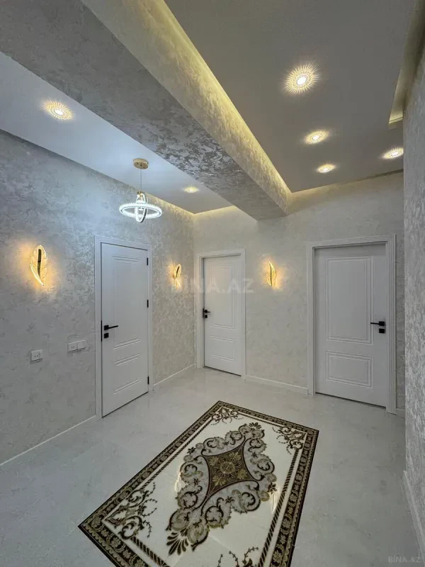 Satılır 3 otaqlı mənzil 120 m²