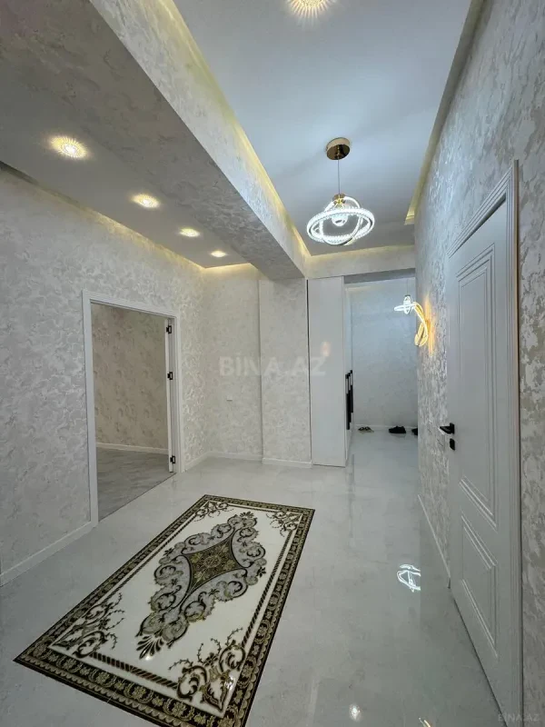Satılır 3 otaqlı mənzil 120 m²