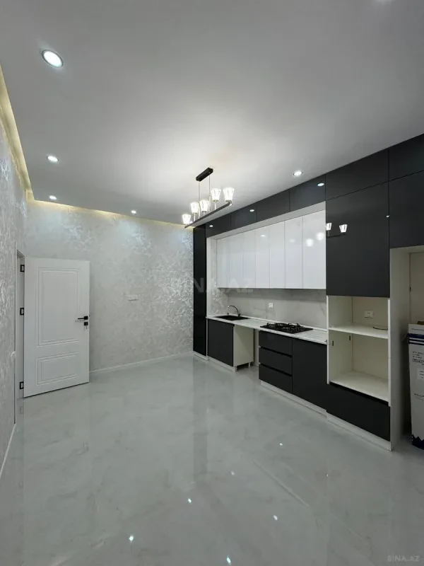 Satılır 3 otaqlı mənzil 120 m²