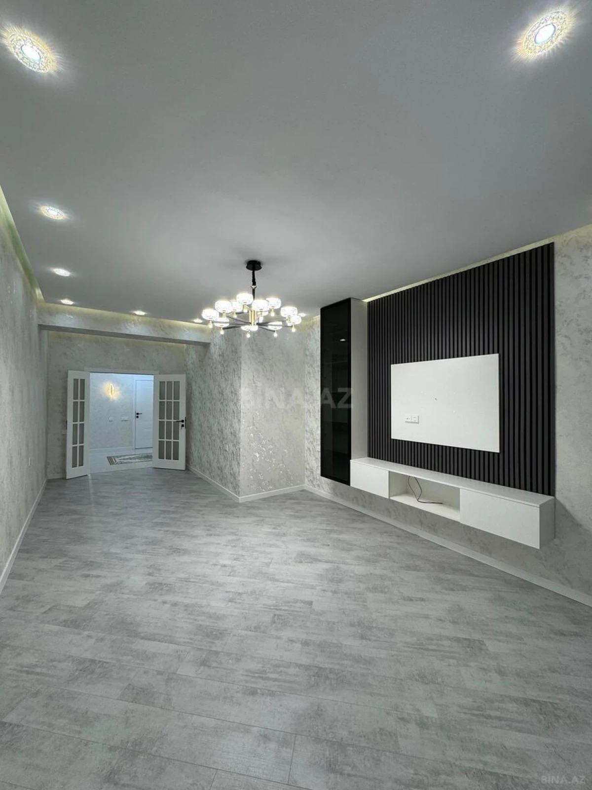 Satılır 3 otaqlı mənzil 120 m²
