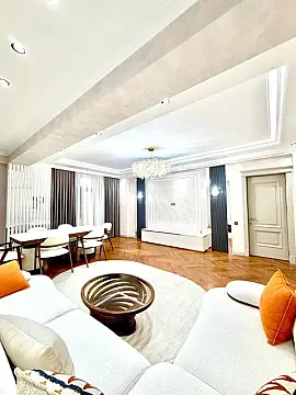 Satılır 3 otaqlı mənzil 140 m²