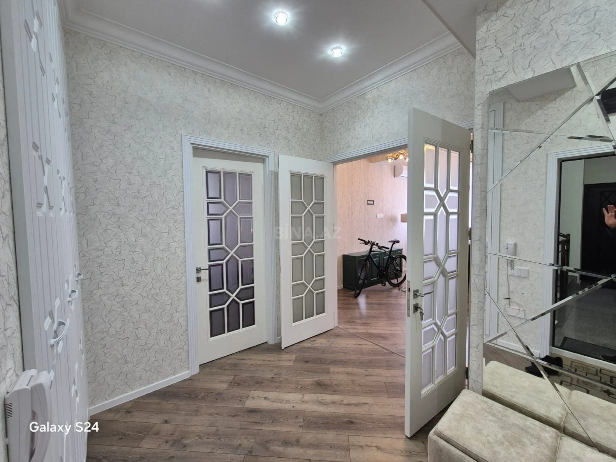 Satılır 3 otaqlı mənzil 70 m²