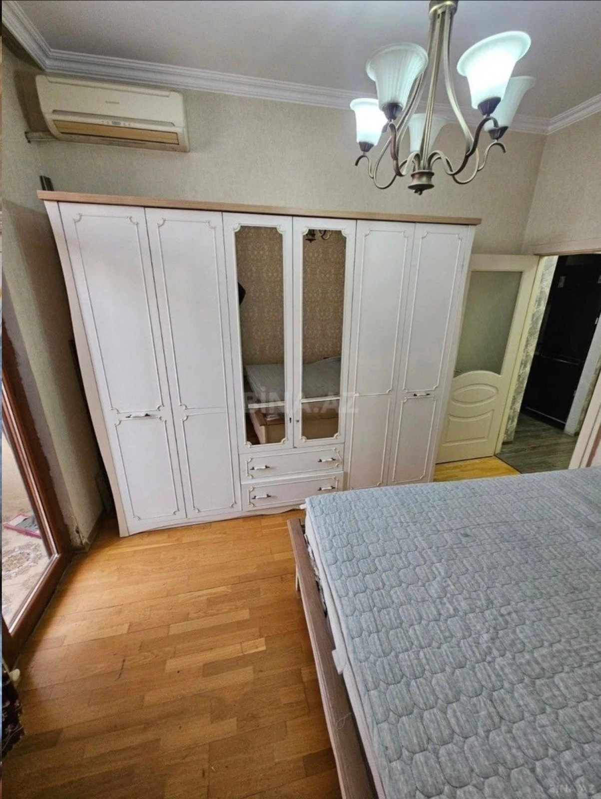 Satılır 2 otaqlı mənzil 50 m²