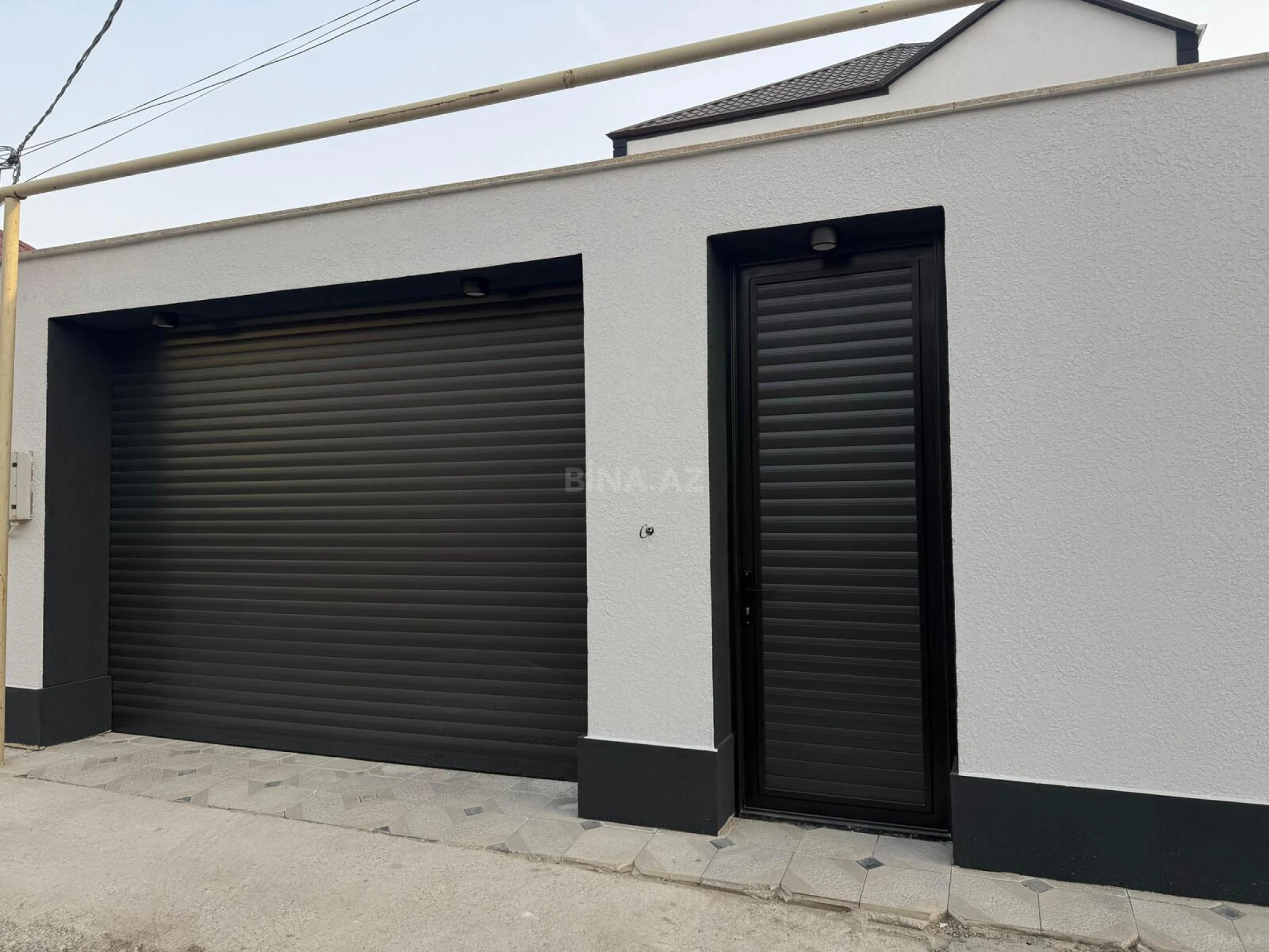 Satılır 6 otaqlı mənzil 230 m²