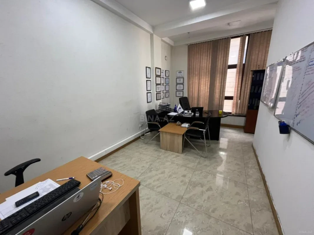 Kirayə verilir 4 otaqlı ofis 150 m²