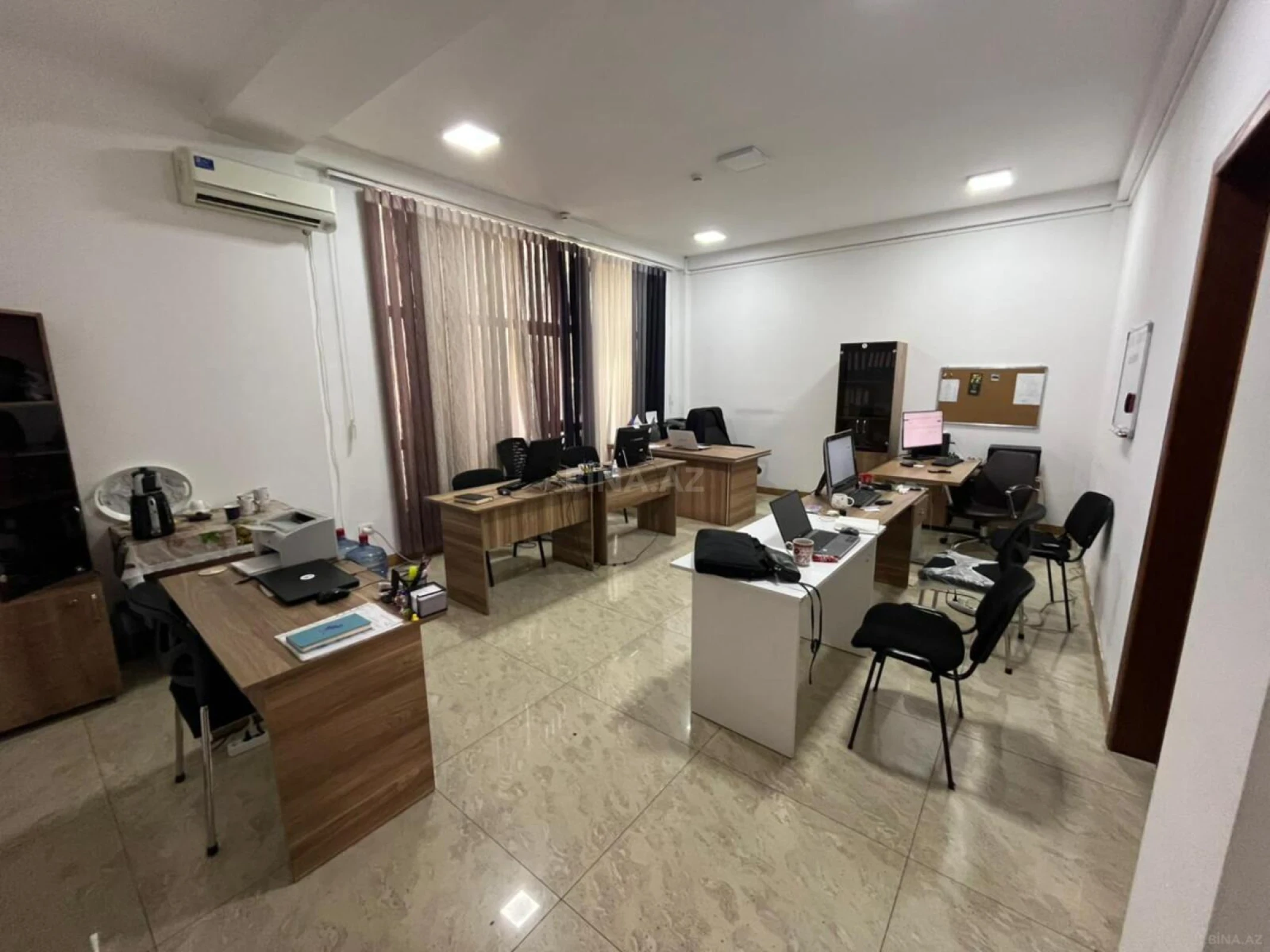 Kirayə verilir 4 otaqlı ofis 150 m²