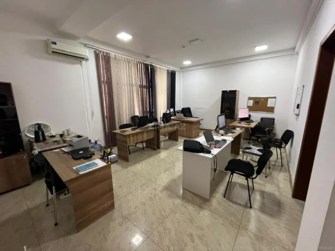 Kirayə verilir 4 otaqlı ofis 150 m²