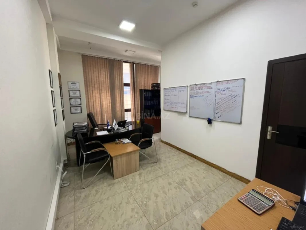 Kirayə verilir 4 otaqlı ofis 150 m²