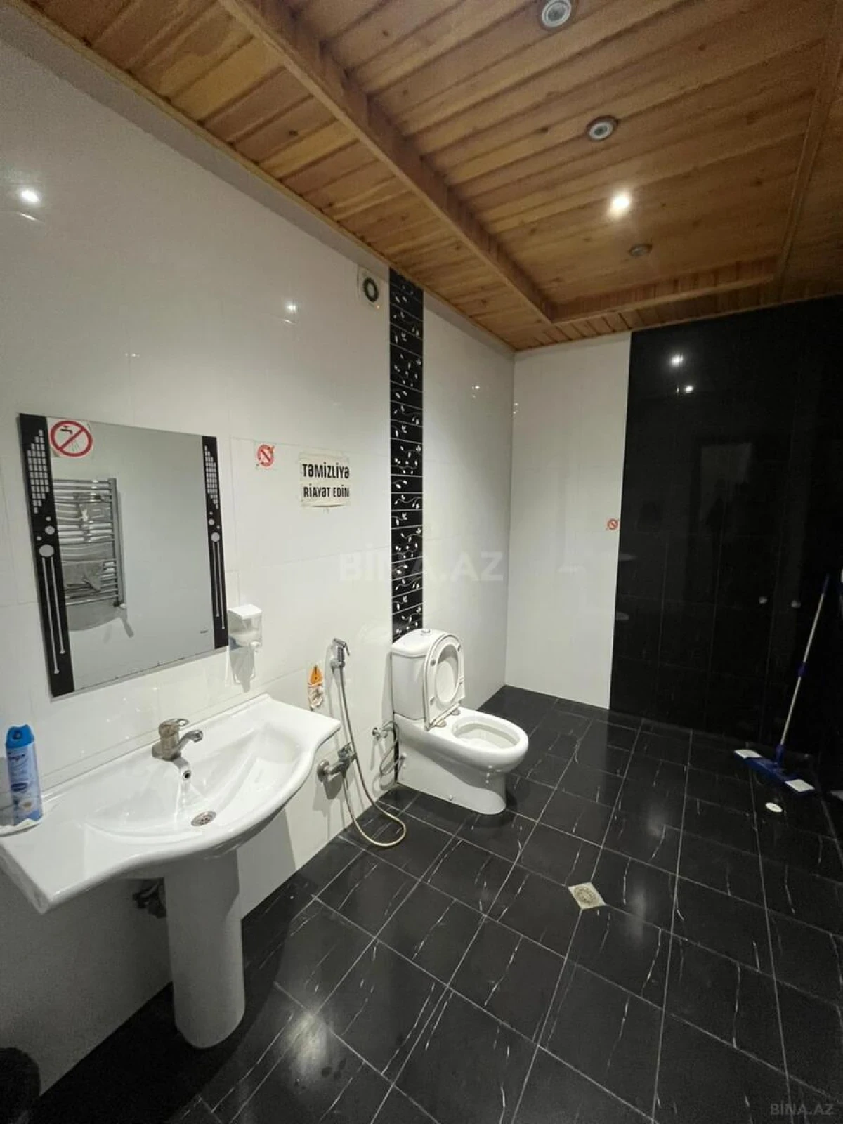 Kirayə verilir 4 otaqlı ofis 150 m²