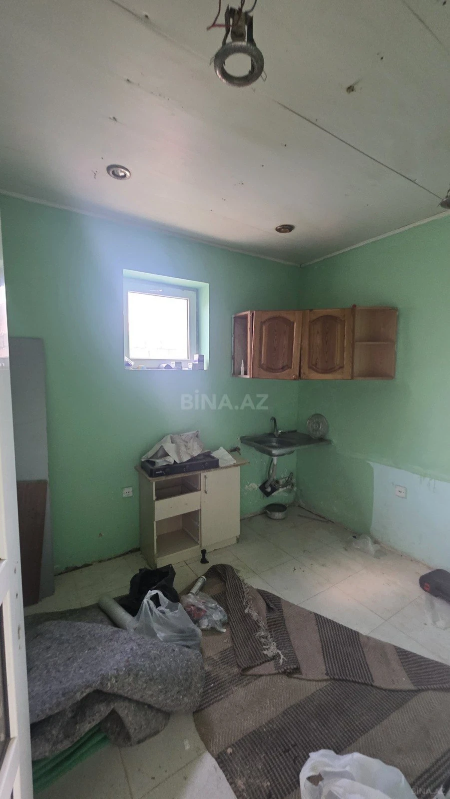 Satılır obyekt 160 m²