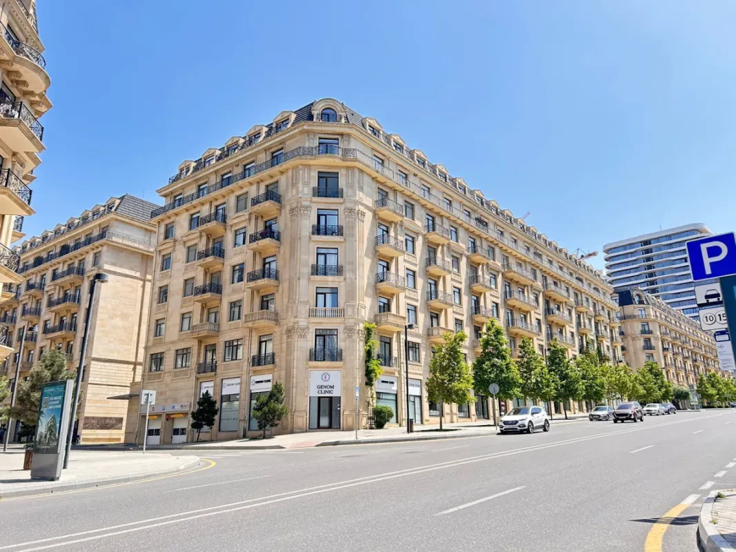 Satılır 4 otaqlı mənzil 162 m²