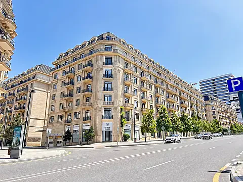 Satılır 4 otaqlı mənzil 162 m² — Bakı 4 otaq 162.00 m²