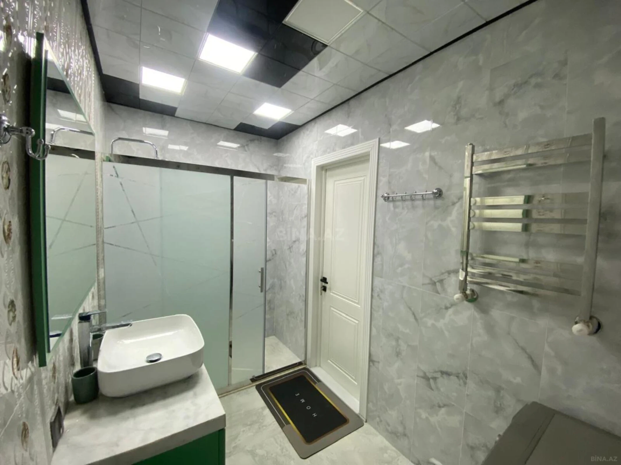 Kirayə verilir 3 otaqlı mənzil 140 m²