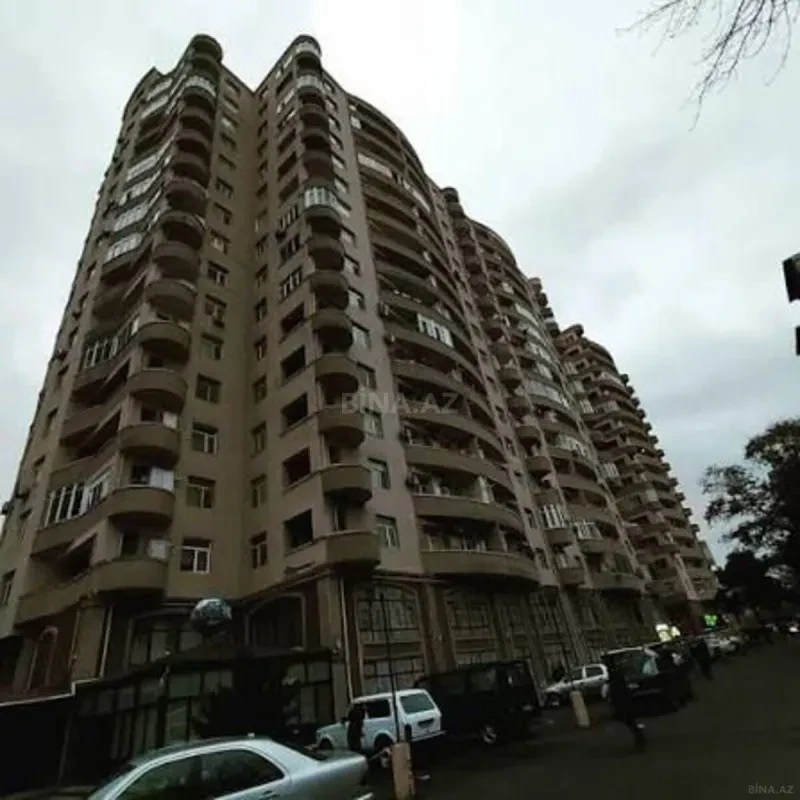 Kirayə verilir 2 otaqlı mənzil 95 m²
