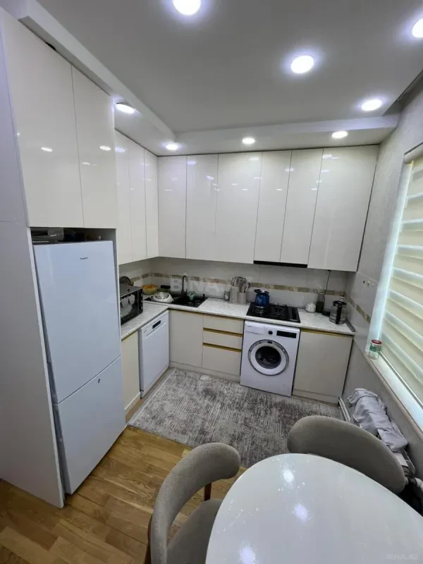 Satılır 3 otaqlı mənzil 90 m²