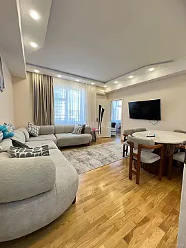 Satılır 3 otaqlı mənzil 90 m² — Bakı, İnşaatçılar 3 otaq 90.00 m²