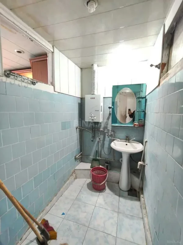 Satılır 4 otaqlı mənzil 95 m²