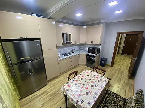 Satılır 2 otaqlı mənzil 80 m²