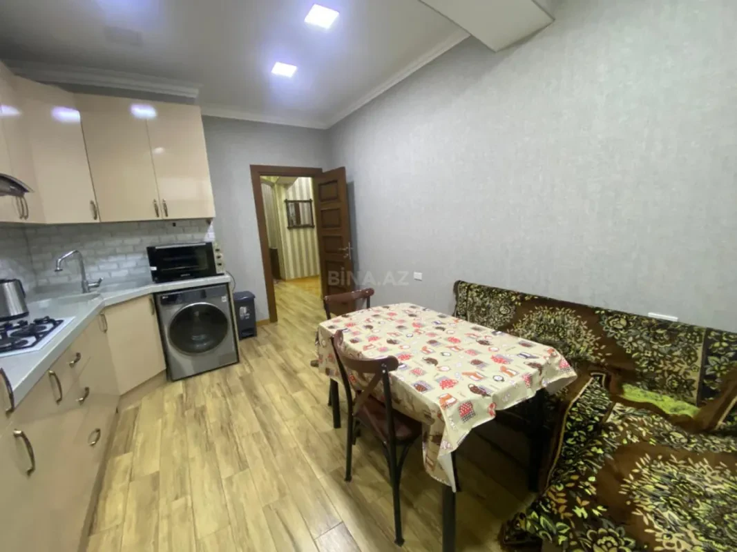 Satılır 2 otaqlı mənzil 80 m²